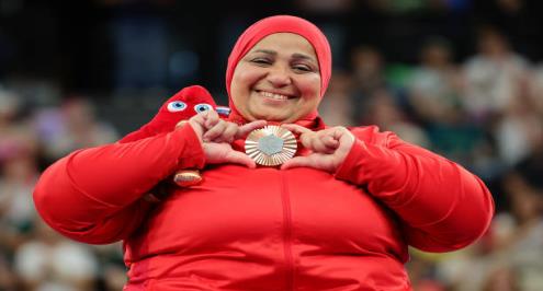 إنجاز تاريخي ببصمة ثنائية.. نادية فكري صائدة الميداليات البارالمبية